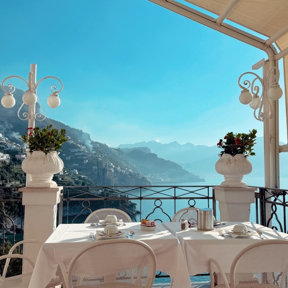 Meet your Posher, Kristy - Picture 1 of 1